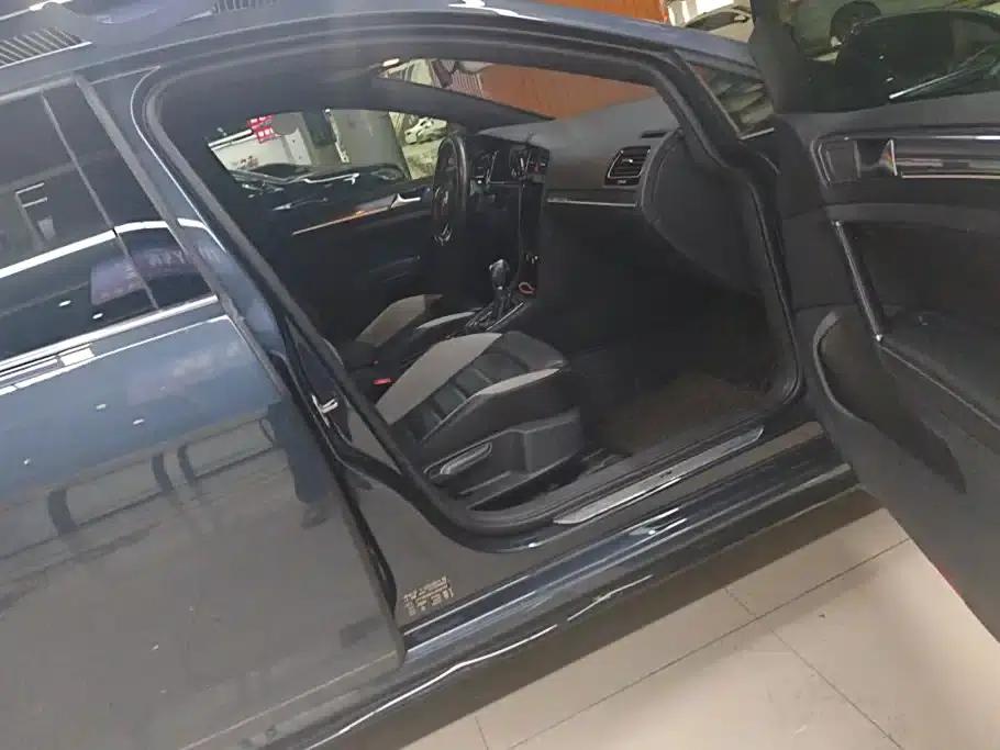 2020 Golf Beloved Edition 280TSI DSG R-Line — миниатюра 8