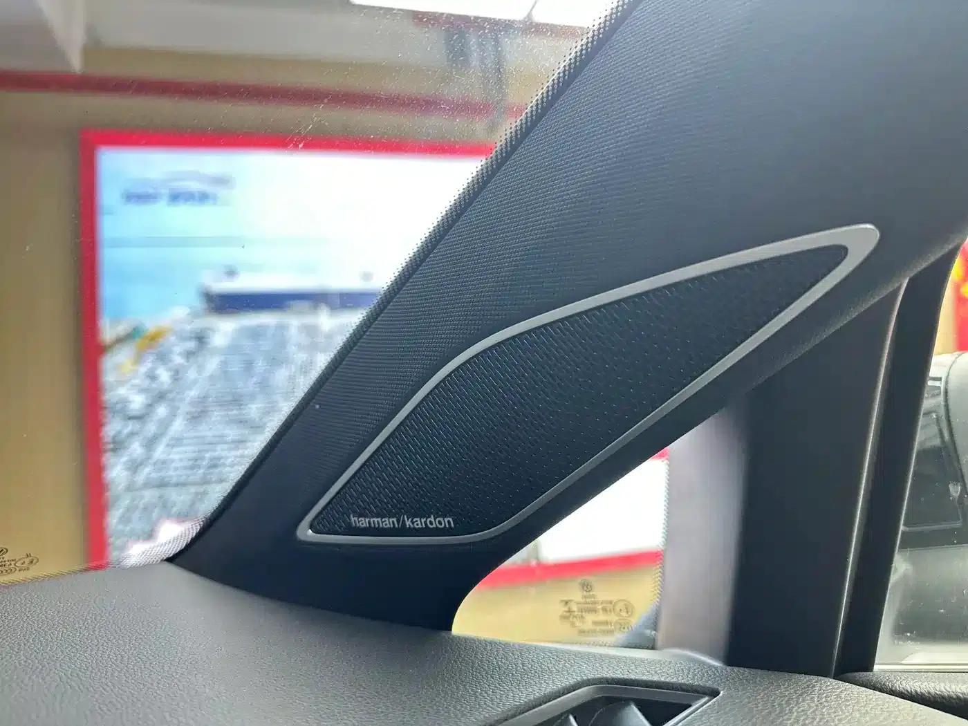 2023 Golf 280TSI DSG R-Line Lite — миниатюра 14