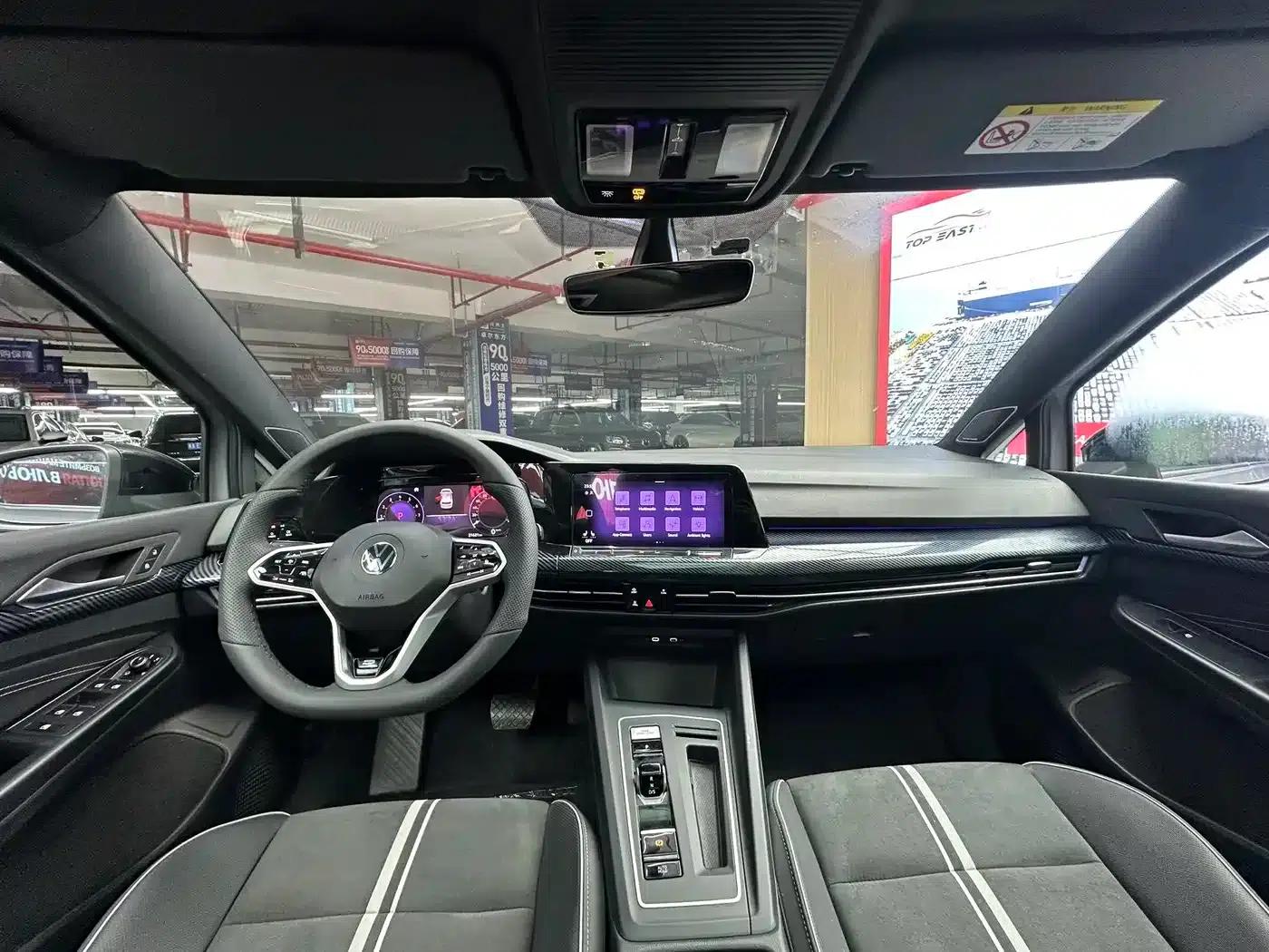 2023 Golf 280TSI DSG R-Line Lite — миниатюра 17