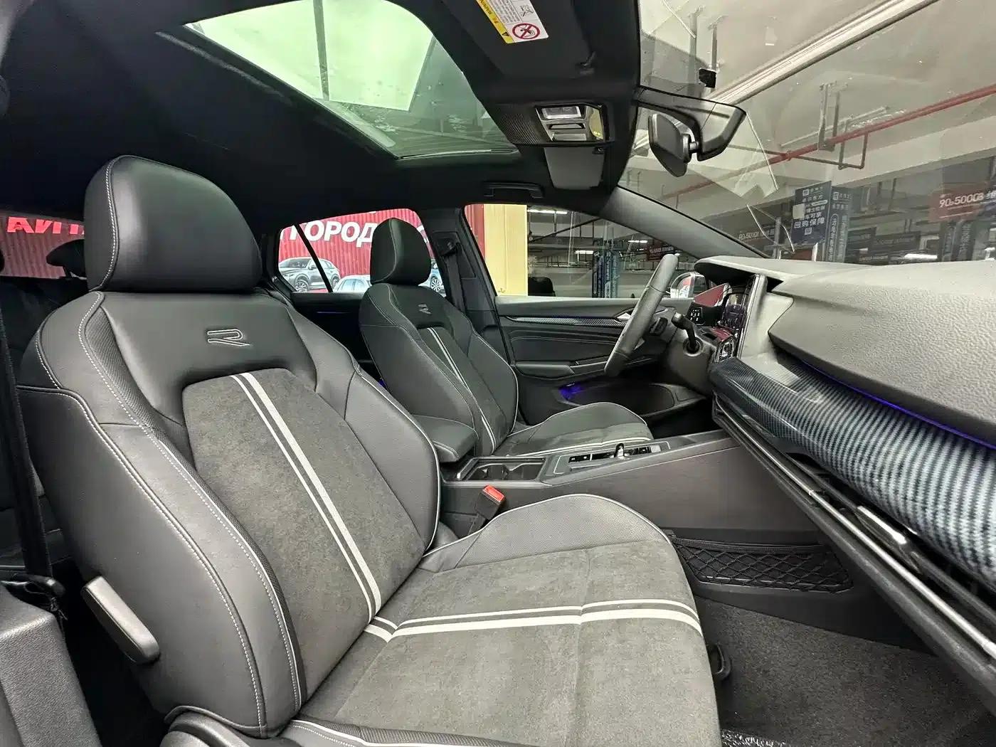 2023 Golf 280TSI DSG R-Line Lite — миниатюра 19