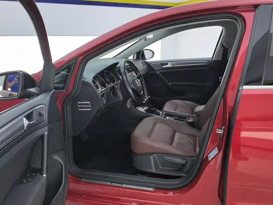 2017 Golf 230TSI Automatic Comfort Millionth Unit Commemorative Edition — миниатюра 9