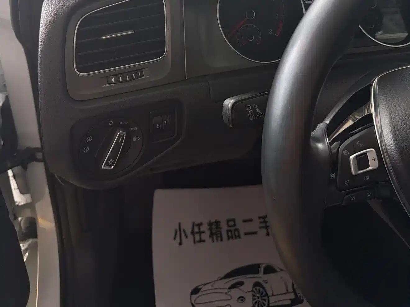 2016 Golf 230TSI Automatic Luxury — миниатюра 12