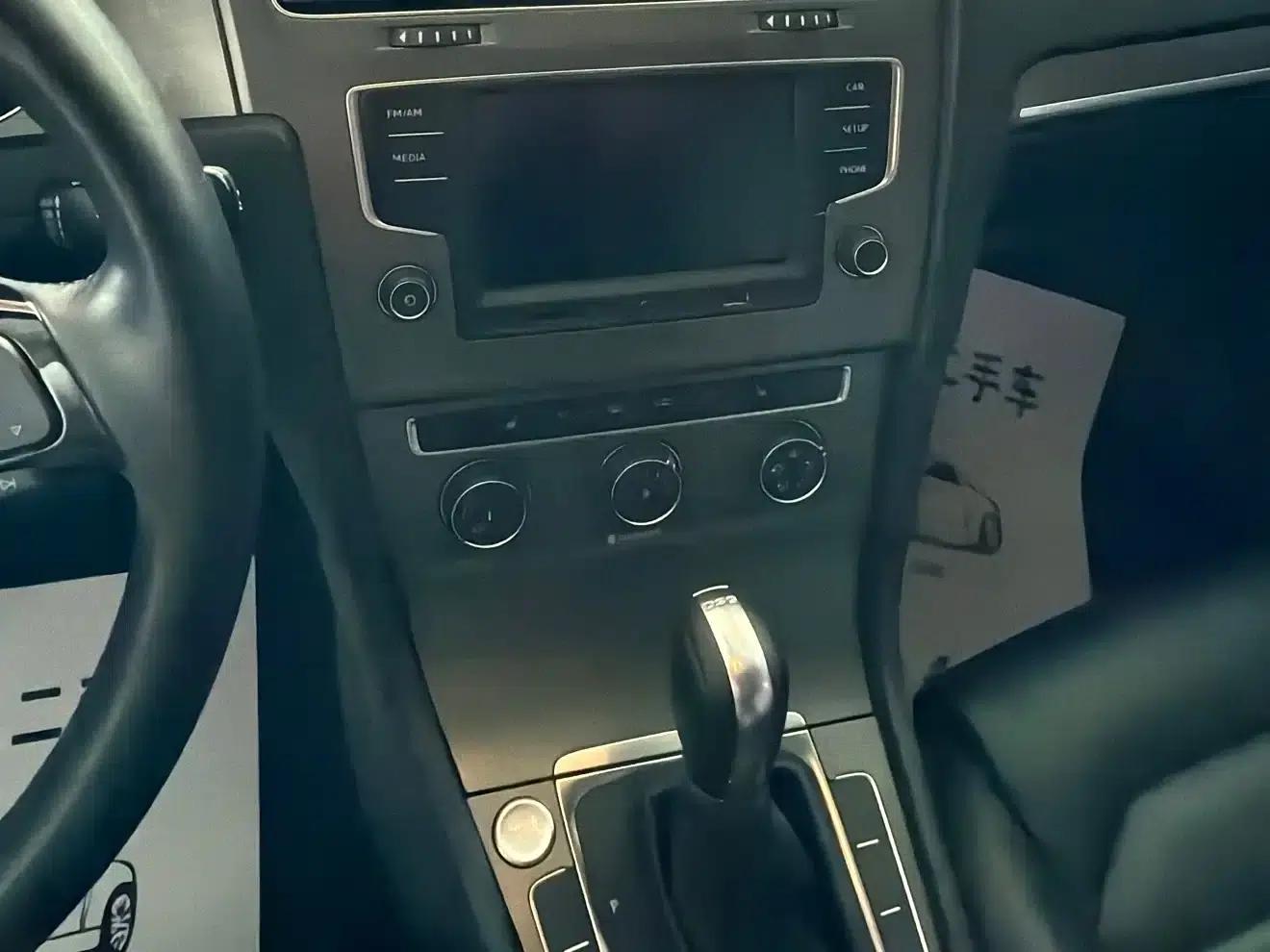 2016 Golf 230TSI Automatic Luxury — миниатюра 14
