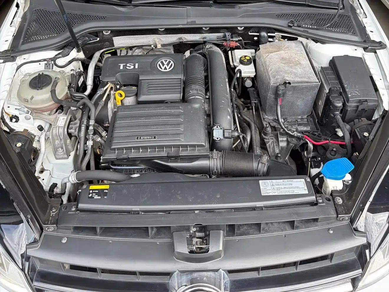 2016 Golf 230TSI Automatic Luxury — миниатюра 15