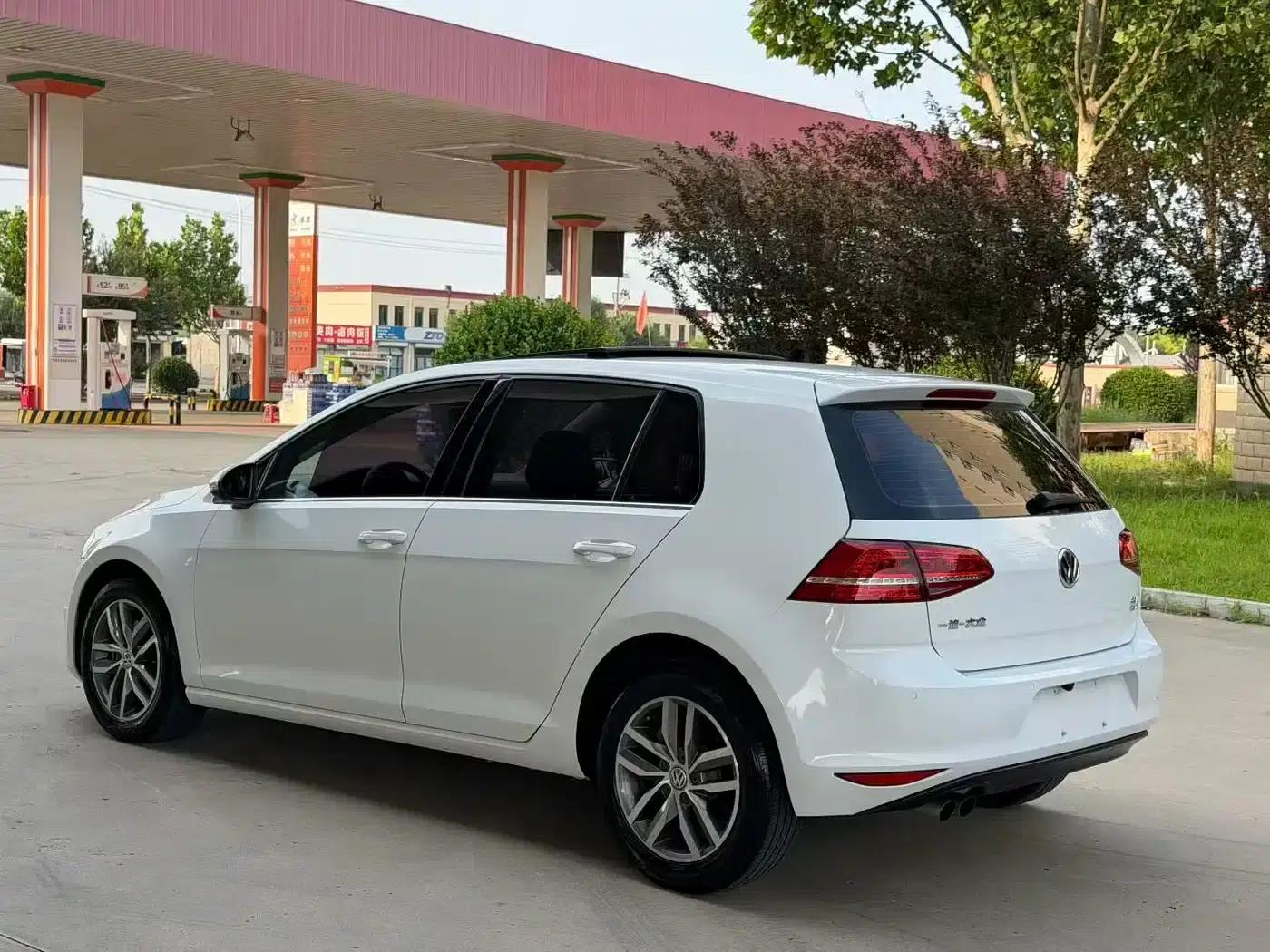 2016 Golf 230TSI Automatic Luxury — миниатюра 4