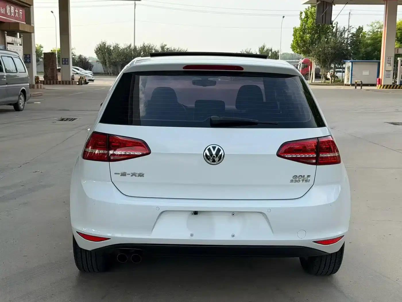 2016 Golf 230TSI Automatic Luxury — миниатюра 5