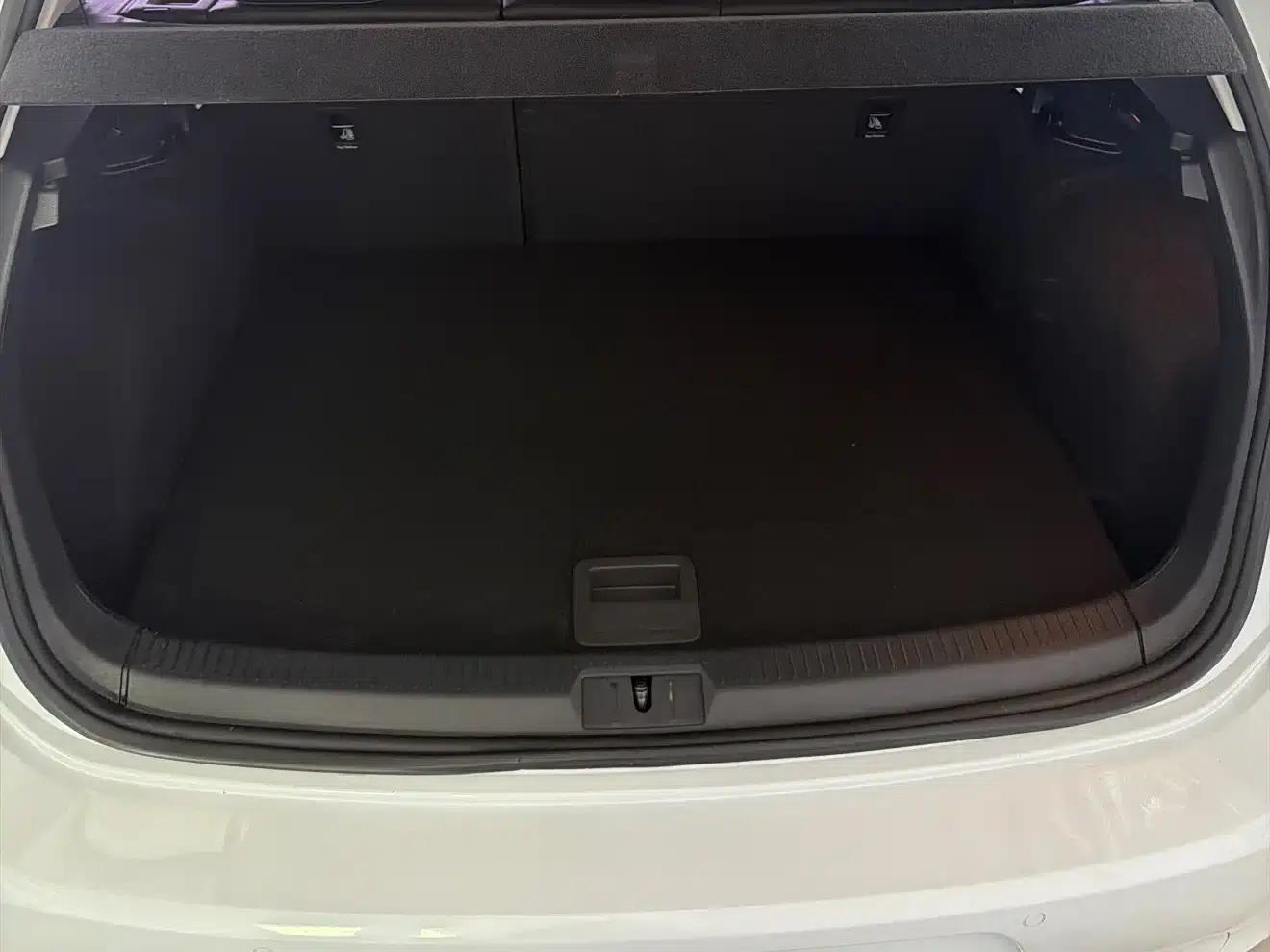 2016 Golf 230TSI Automatic Luxury — миниатюра 10