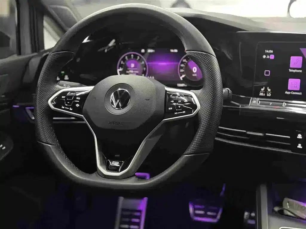2023 Golf 280TSI DSG R-Line Lite — миниатюра 13