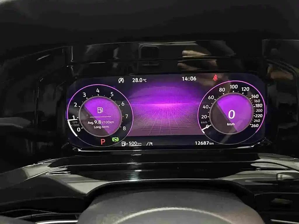 2023 Golf 280TSI DSG R-Line Lite — миниатюра 15
