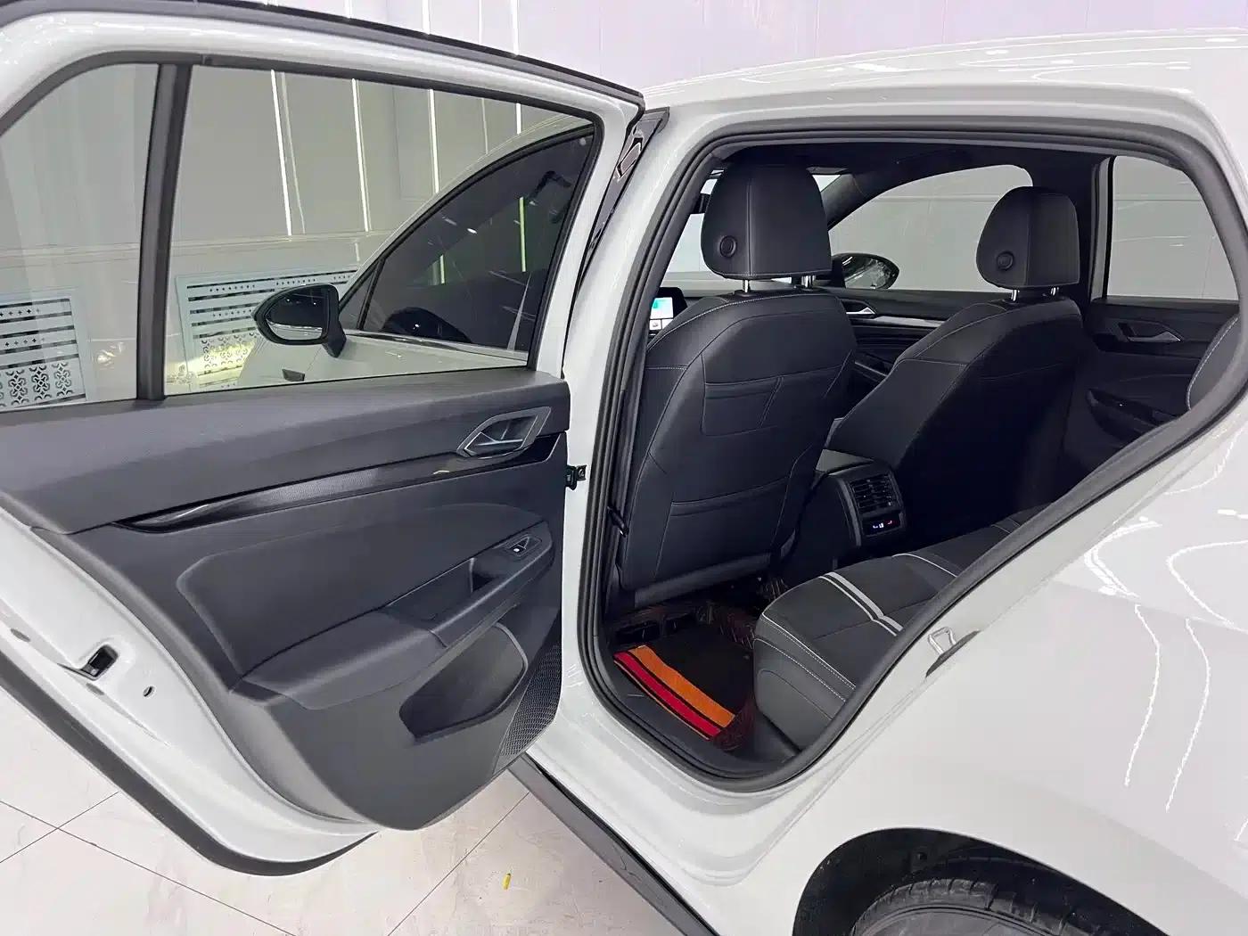 2021 Golf 280TSI DSG R-Line — миниатюра 14