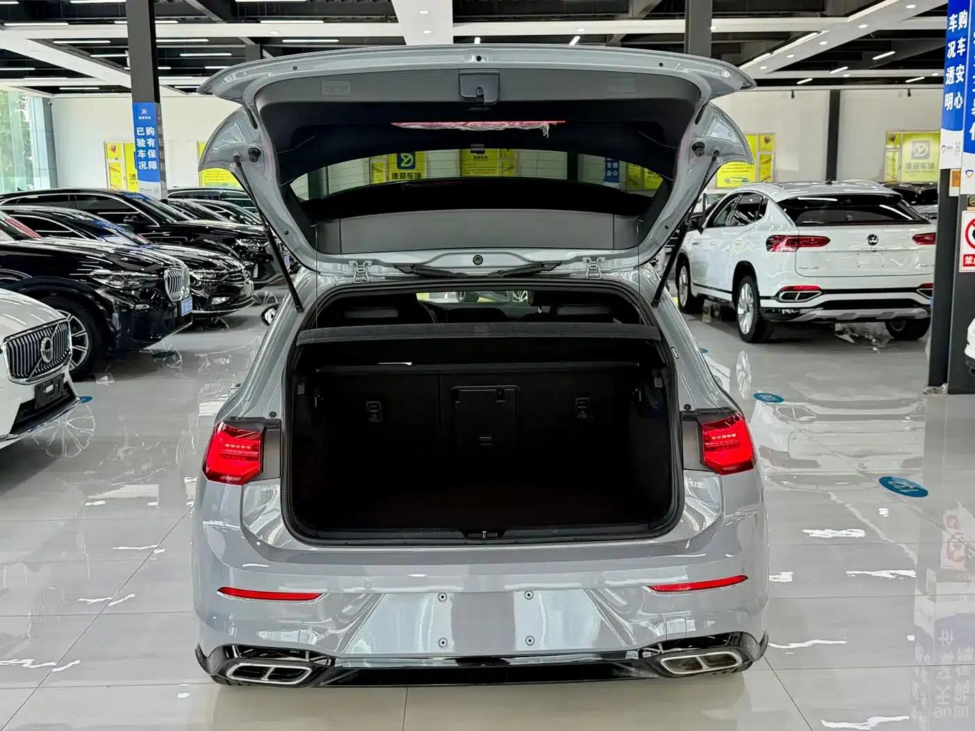 2023 Golf 280TSI DSG R-Line — миниатюра 11