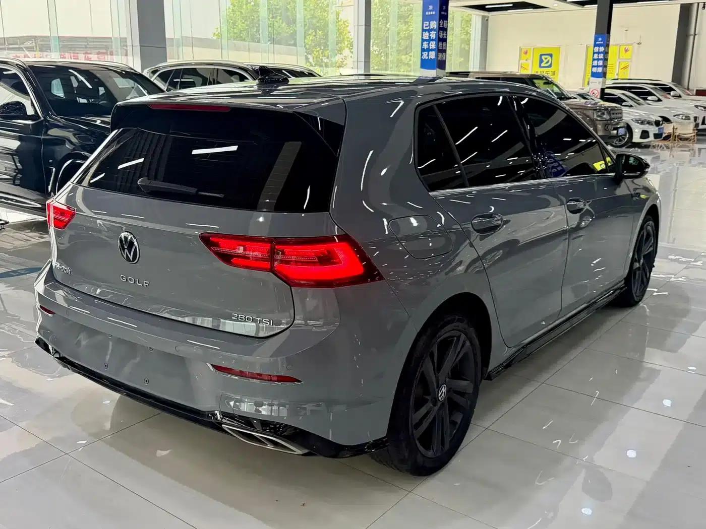 2023 Golf 280TSI DSG R-Line — миниатюра 16