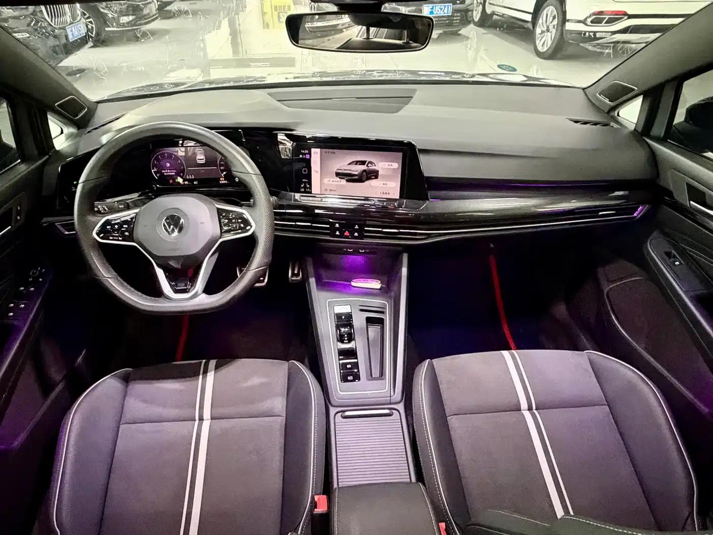 2023 Golf 280TSI DSG R-Line — миниатюра 6