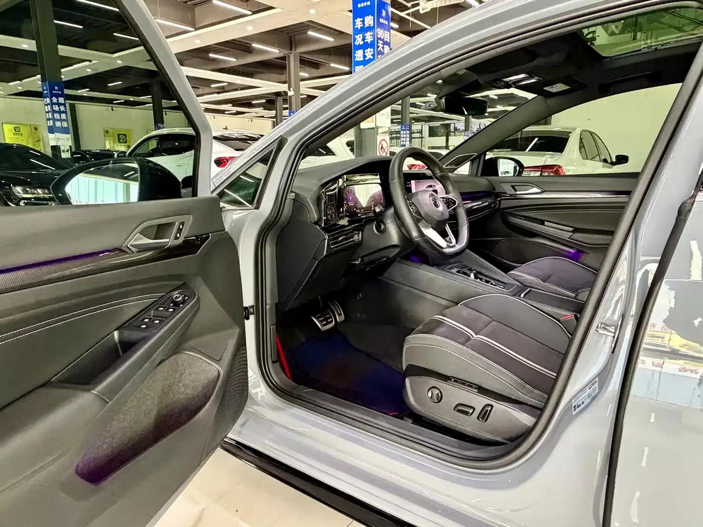 2023 Golf 280TSI DSG R-Line — миниатюра 10