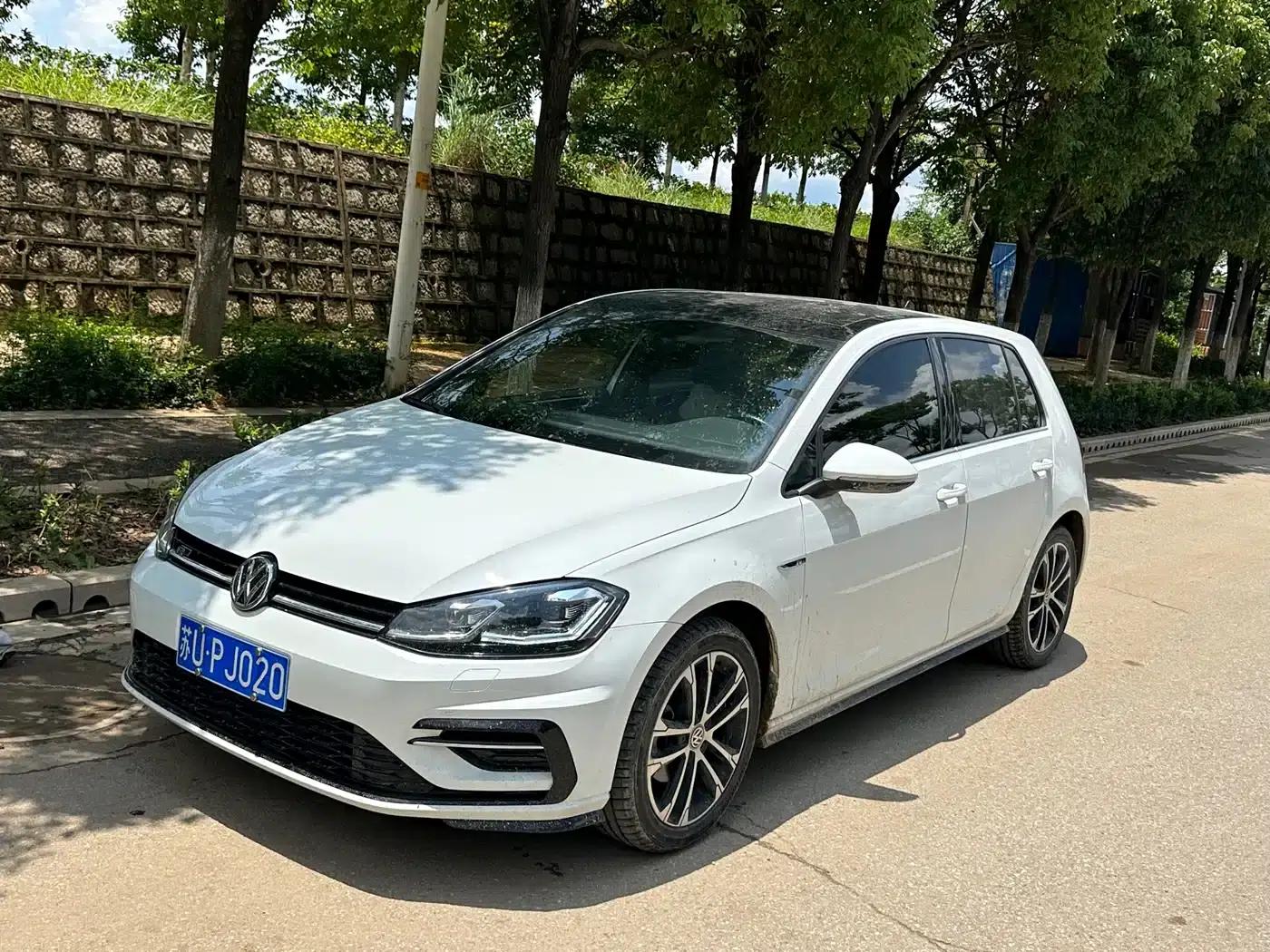 2019 Golf 280TSI DSG R-Line (China VI Emission Standard) — миниатюра 1