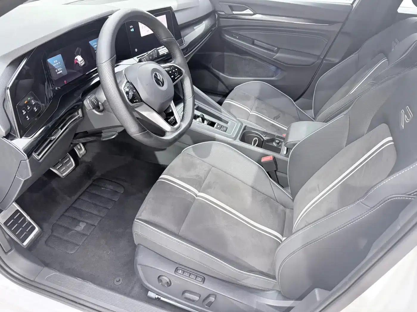 2023 Golf 280TSI DSG R-Line — миниатюра 13
