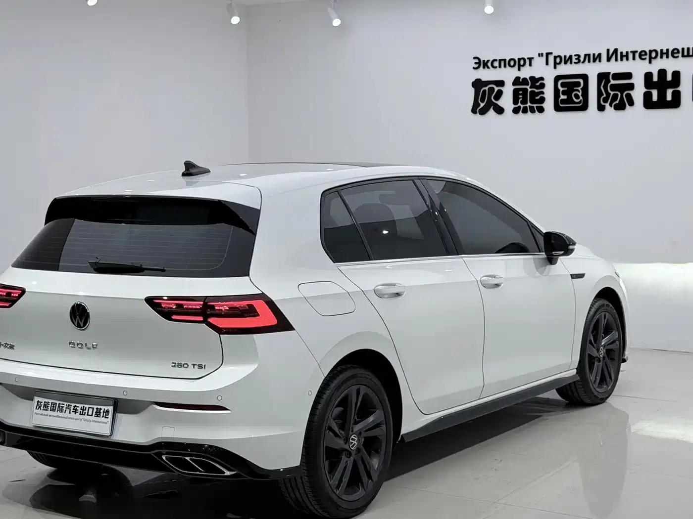 2023 Golf 280TSI DSG R-Line — миниатюра 4