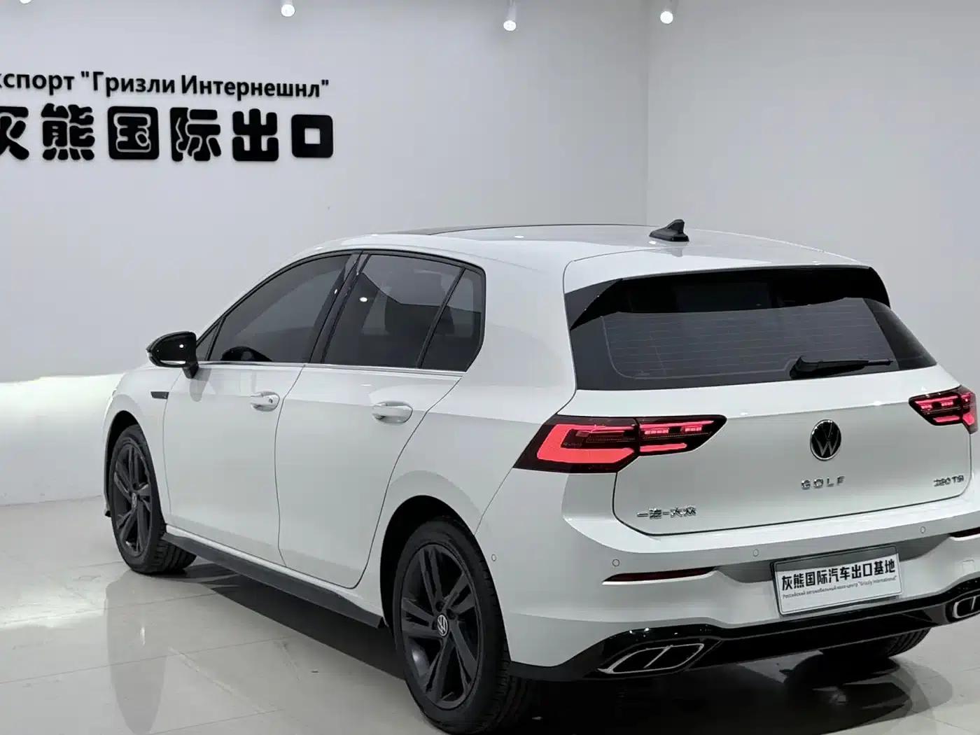2023 Golf 280TSI DSG R-Line — миниатюра 6