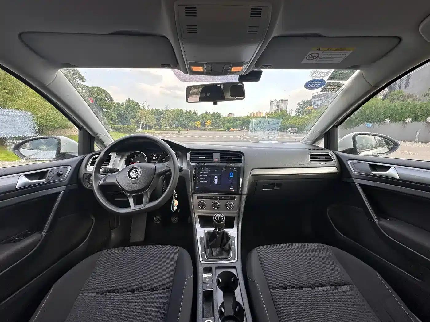 2015 Golf 1.6L Manual Fashion Edition — миниатюра 10