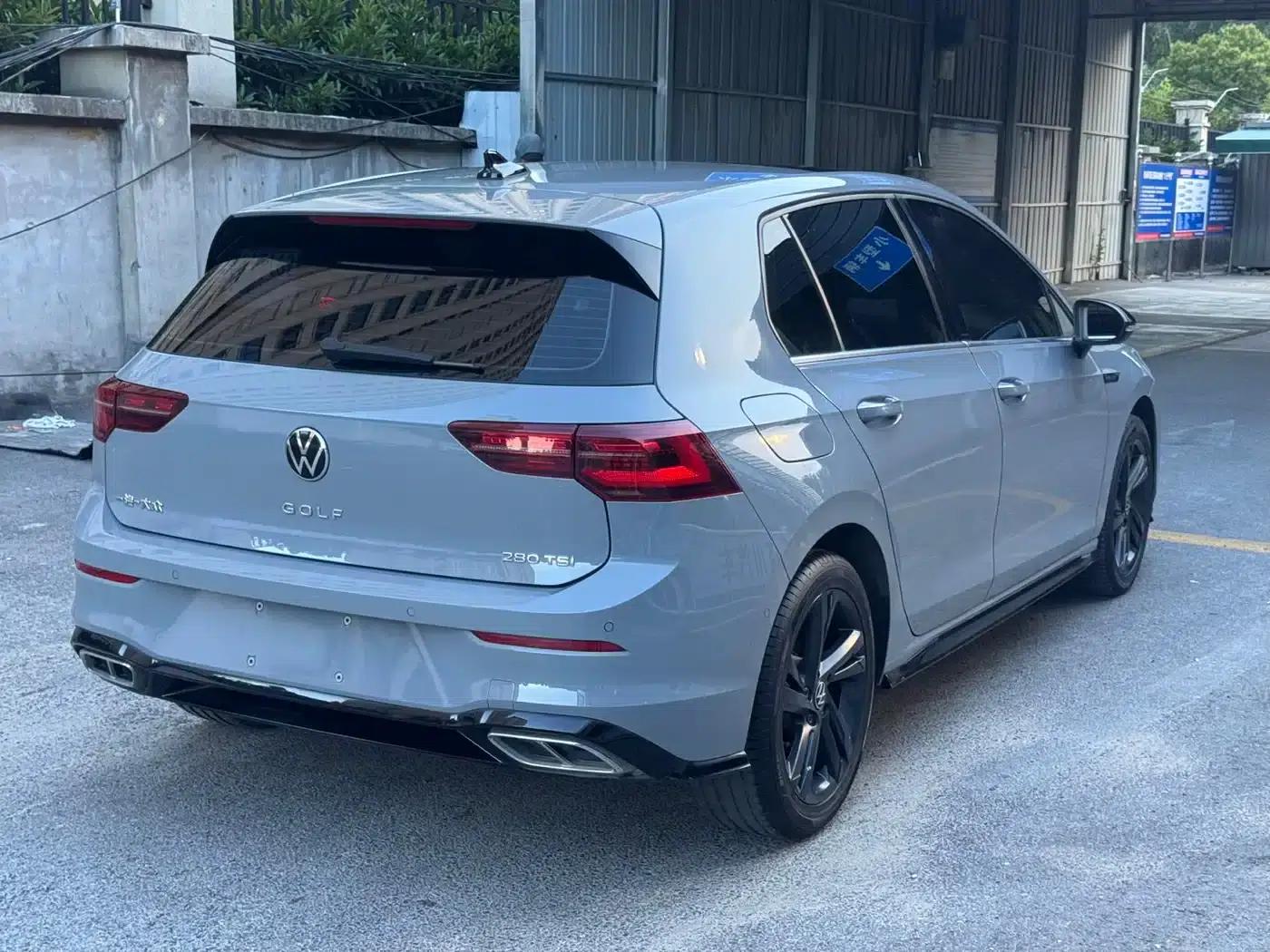 2023 Golf 280TSI DSG R-Line Lite — миниатюра 3