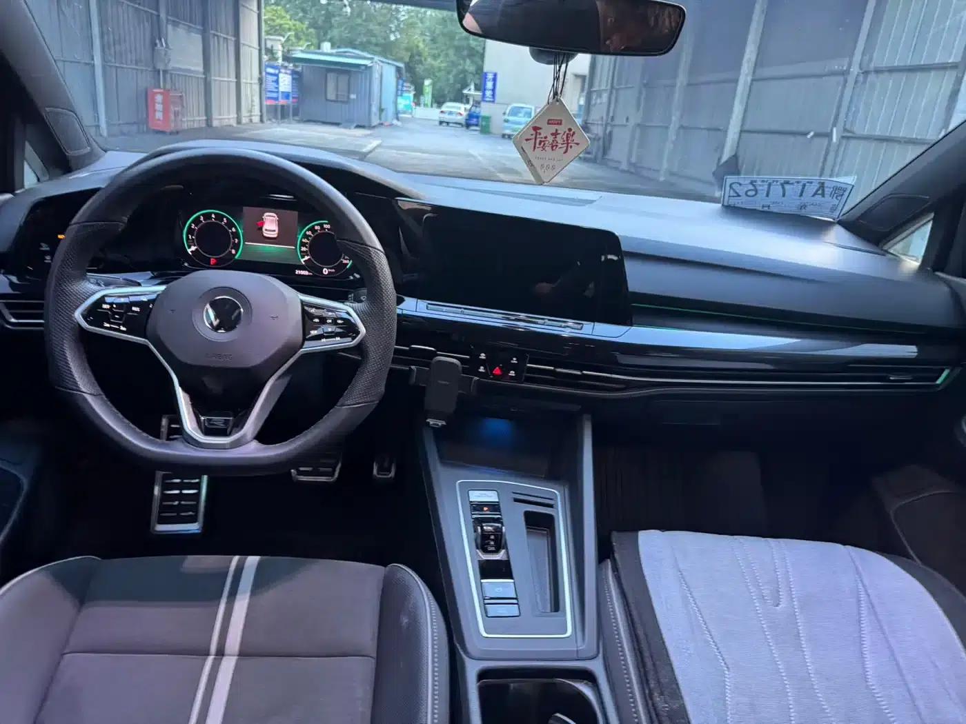 2023 Golf 280TSI DSG R-Line Lite — миниатюра 6