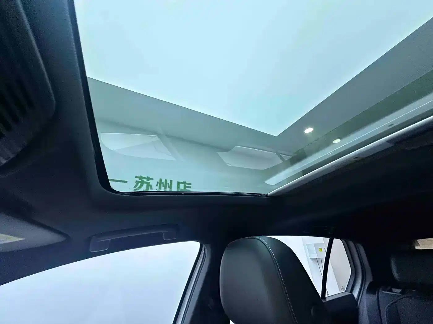 2023 Golf 280TSI DSG R-Line Lite — миниатюра 15