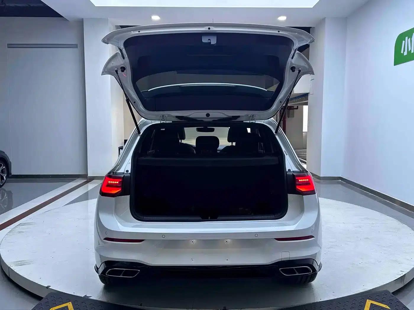 2023 Golf 280TSI DSG R-Line Lite — миниатюра 21
