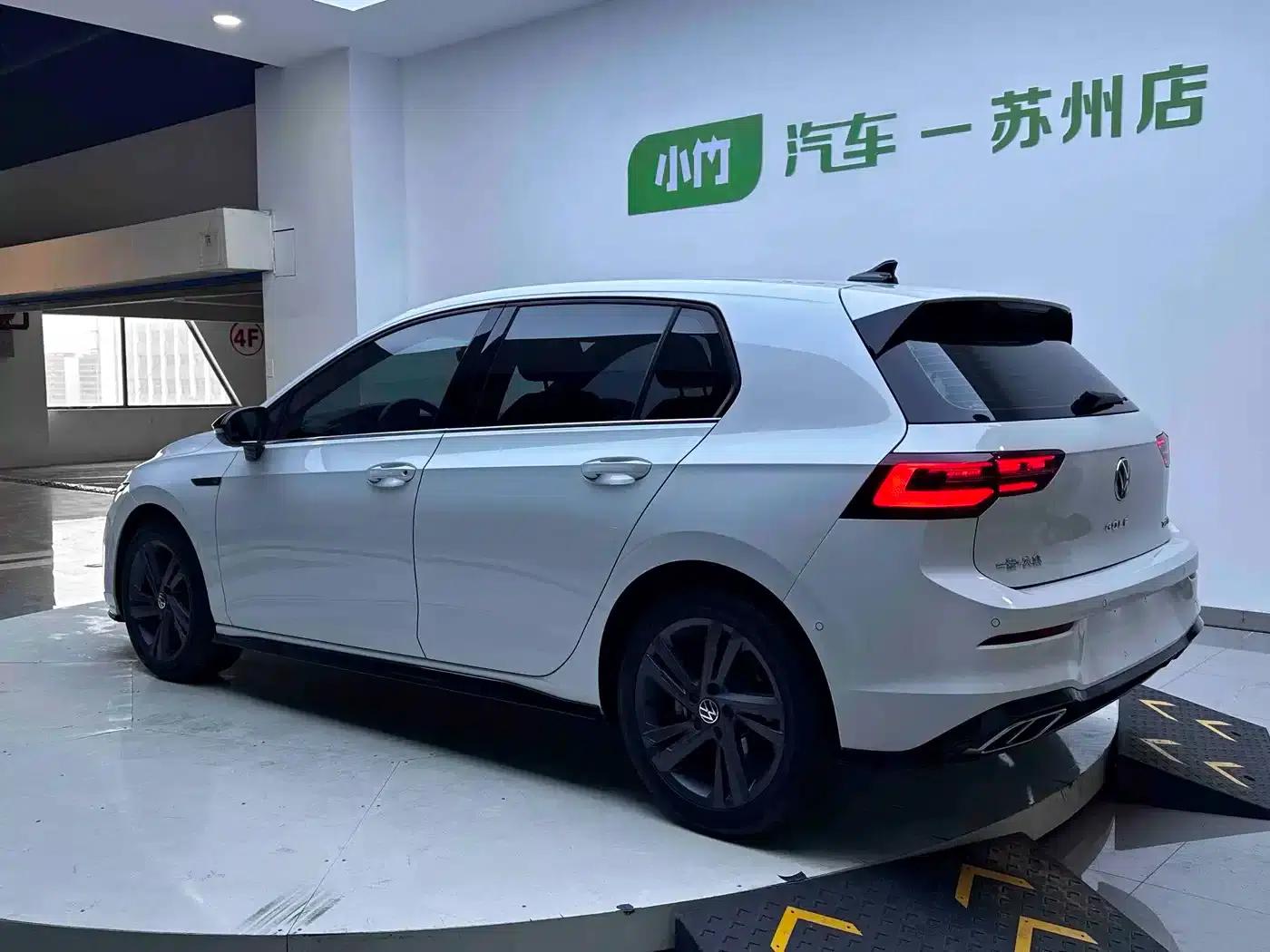 2023 Golf 280TSI DSG R-Line Lite — миниатюра 4