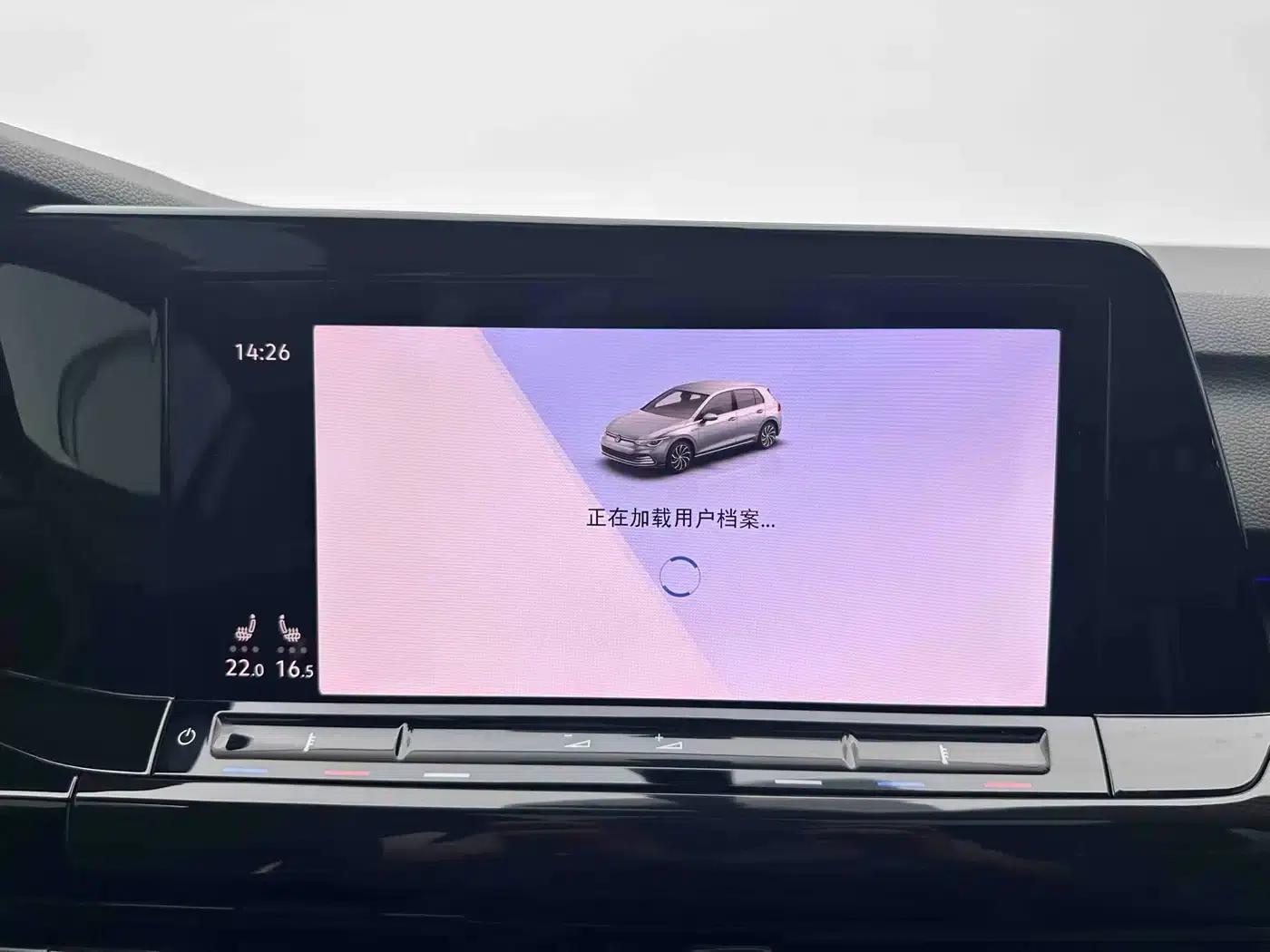 2023 Golf 280TSI DSG R-Line Lite — миниатюра 17