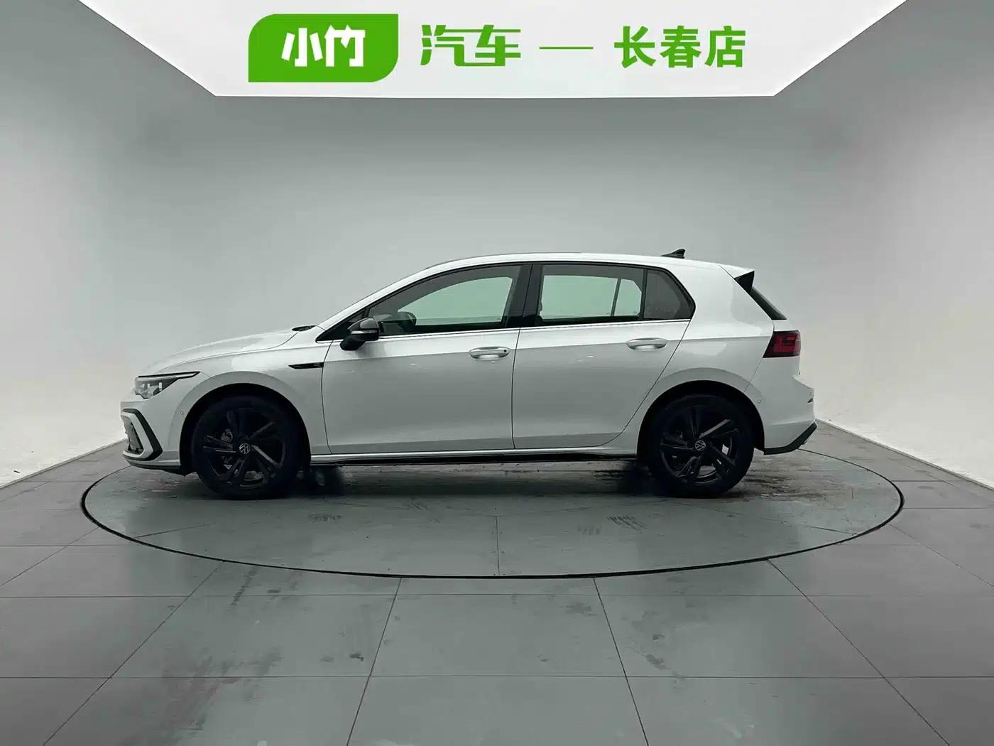 2023 Golf 280TSI DSG R-Line Lite — миниатюра 3