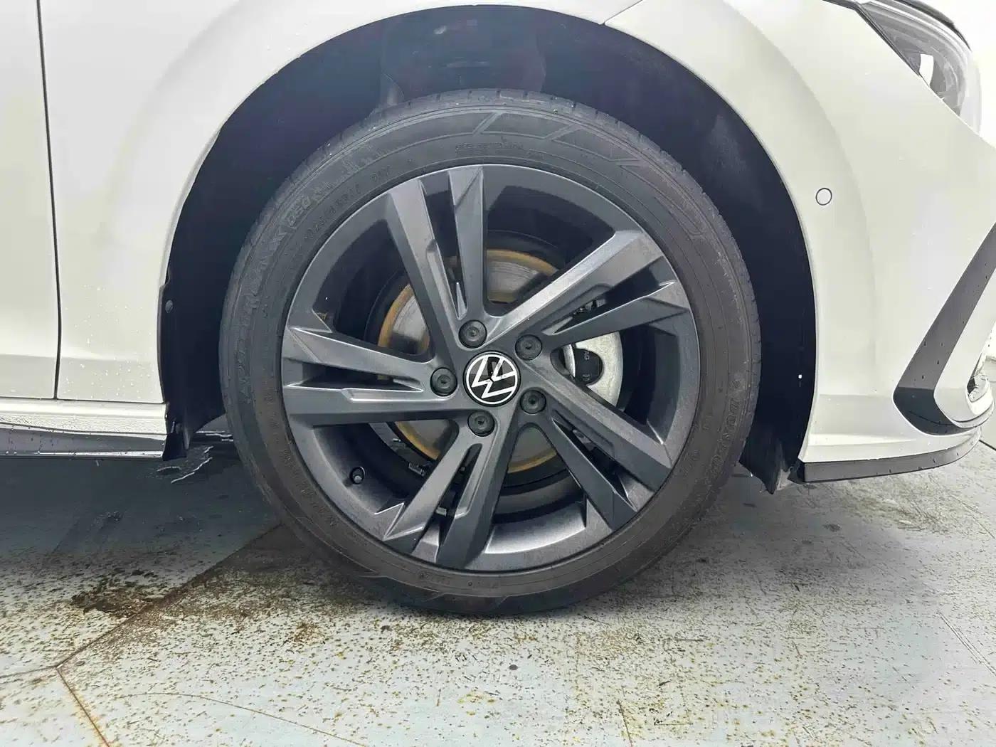 2023 Golf 280TSI DSG R-Line Lite — миниатюра 8