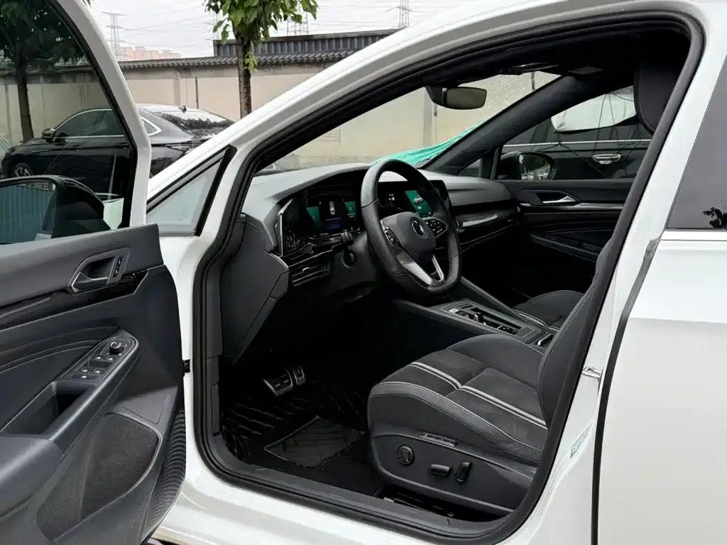 2021 Golf 280TSI DSG R-Line — миниатюра 2