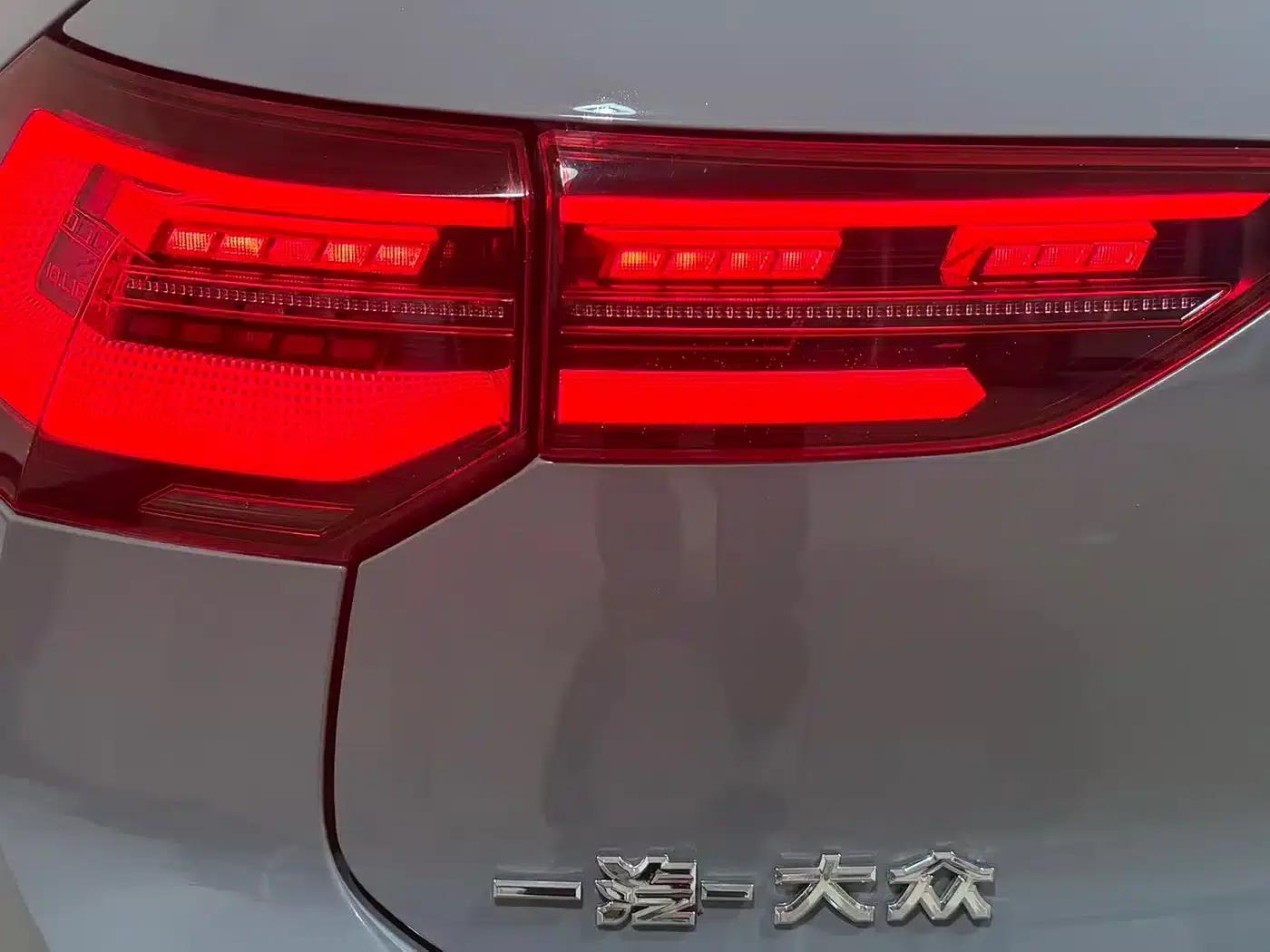2021 Golf 280TSI DSG R-Line — миниатюра 23