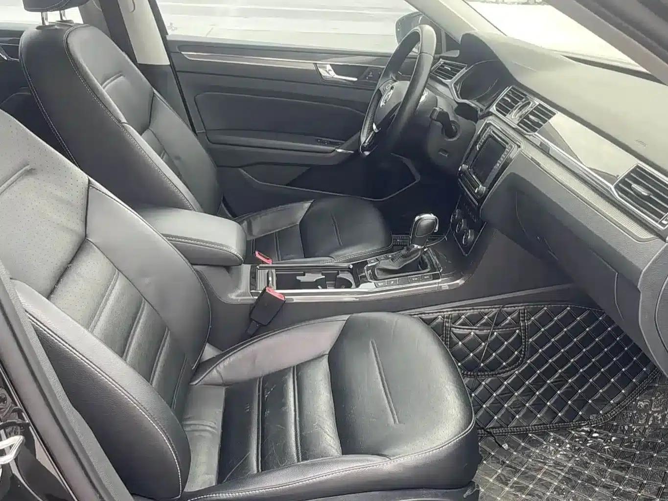 2017 Passat 330TSI DSG Premium Edition — миниатюра 8