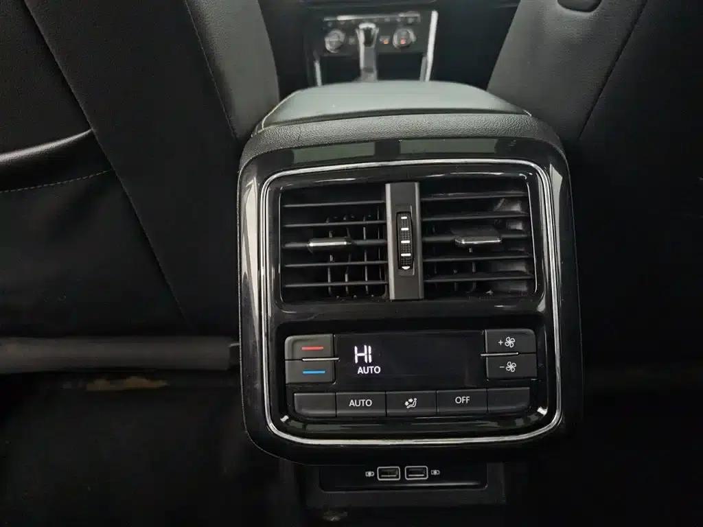 2019 Volkswagen Passat 330TSI Elite Edition (China VI Emission Standard) — миниатюра 12