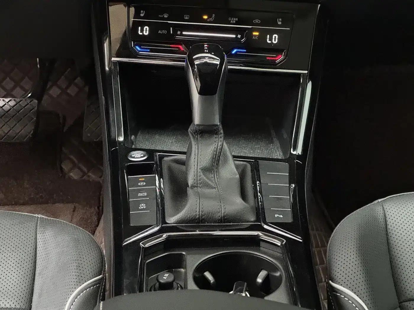 2024 Passat 380TSI Starry Sky Elite Edition — миниатюра 13