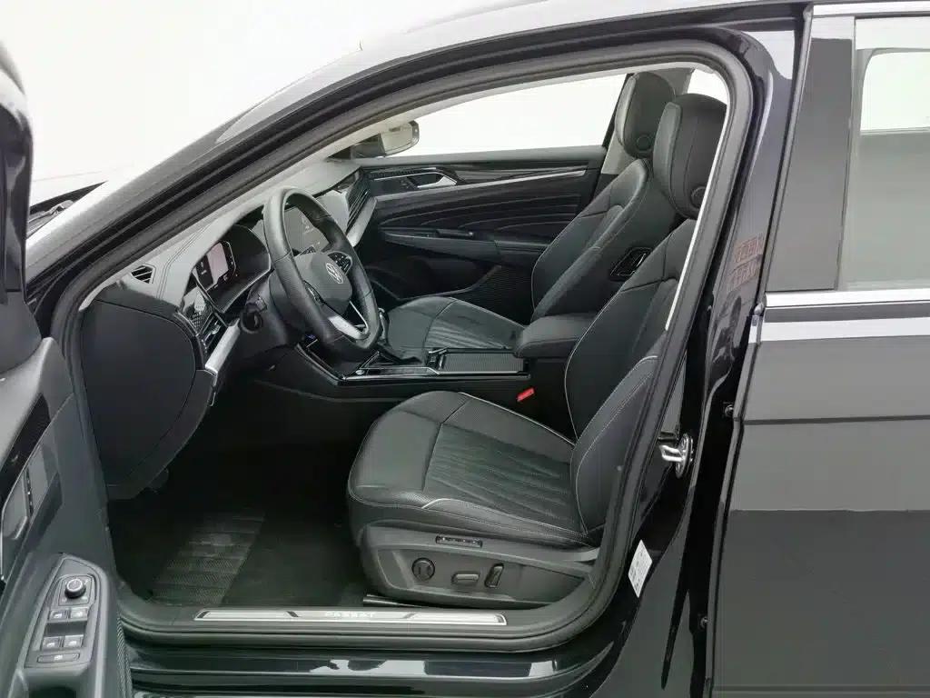 2023 Passat Facelift 330TSI Starry Sky Luxury Edition — миниатюра 10