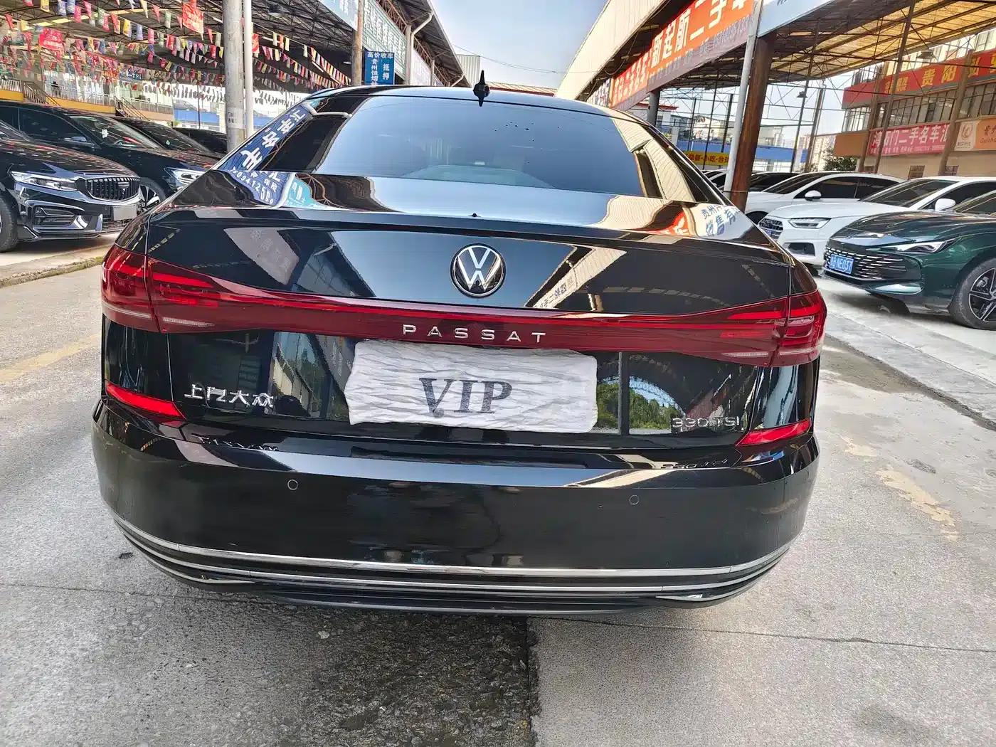2023 Volkswagen Passat 330TSI Starry Sky Luxury Edition — миниатюра 11