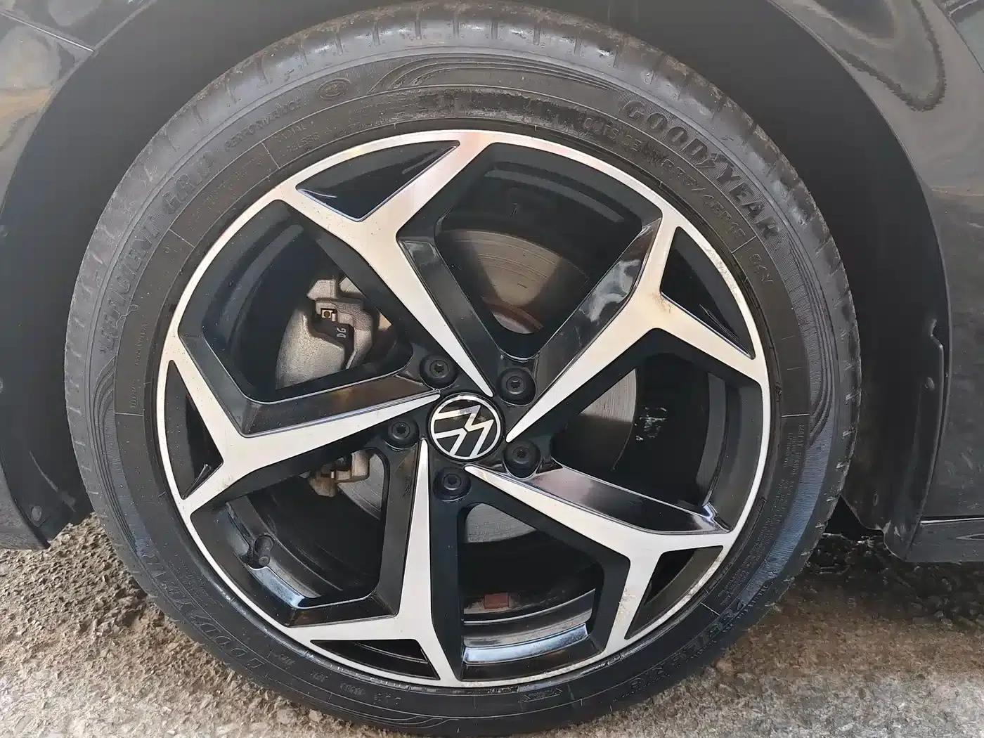 2023 Volkswagen Passat 330TSI Starry Sky Luxury Edition — миниатюра 14