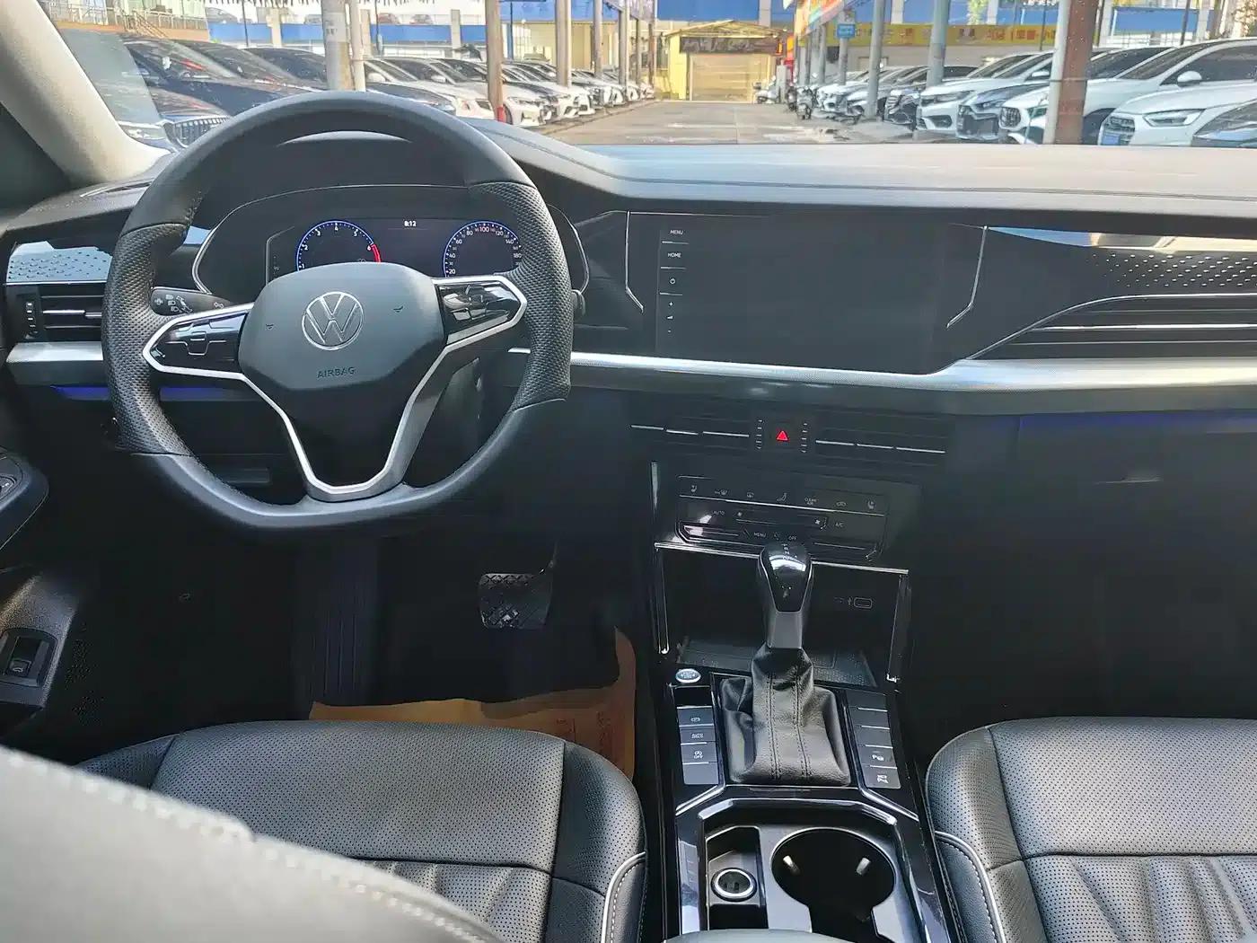2023 Volkswagen Passat 330TSI Starry Sky Luxury Edition — миниатюра 7