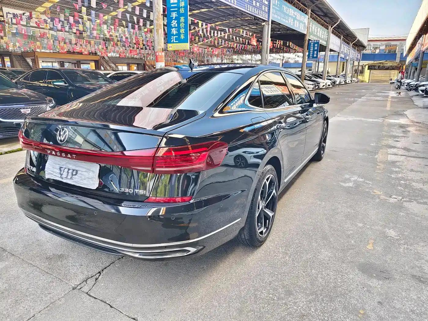 2023 Volkswagen Passat 330TSI Starry Sky Luxury Edition — миниатюра 10