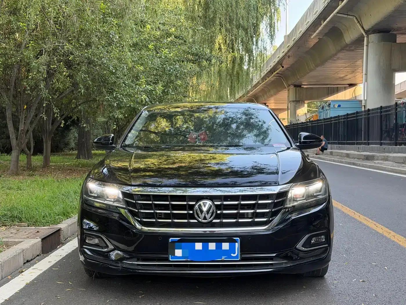 2019 Volkswagen Passat 330TSI Elite Edition (China VI Emission Standard) — миниатюра 2
