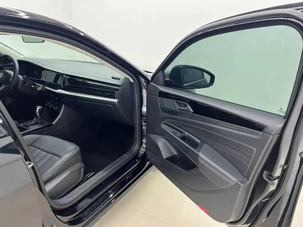 2022 Volkswagen Passat 280TSI Business Edition — миниатюра 11