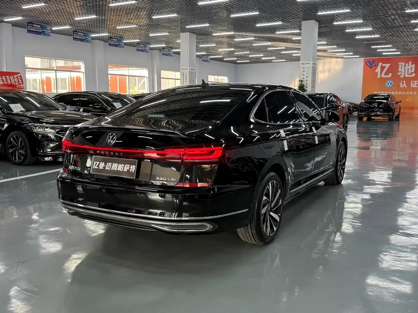 2023 Passat Facelift 330TSI Luxury Edition — миниатюра 9