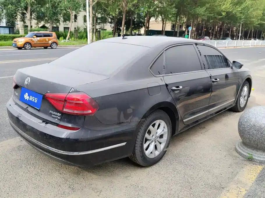 2017 Passat 280TSI DSG Premium Edition — миниатюра 3