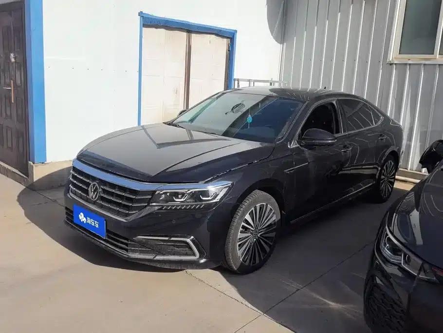2021 Passat 330TSI Luxury Edition — миниатюра 1