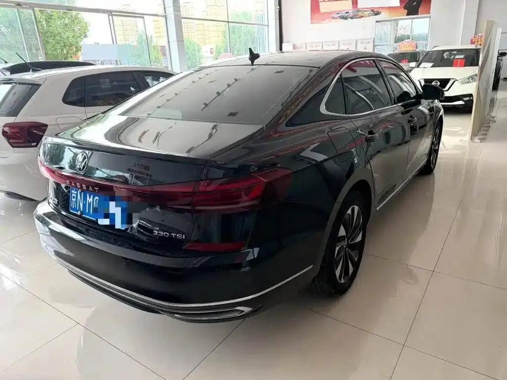 2022 Volkswagen Passat 330TSI Starry Sky Elite Edition — миниатюра 3