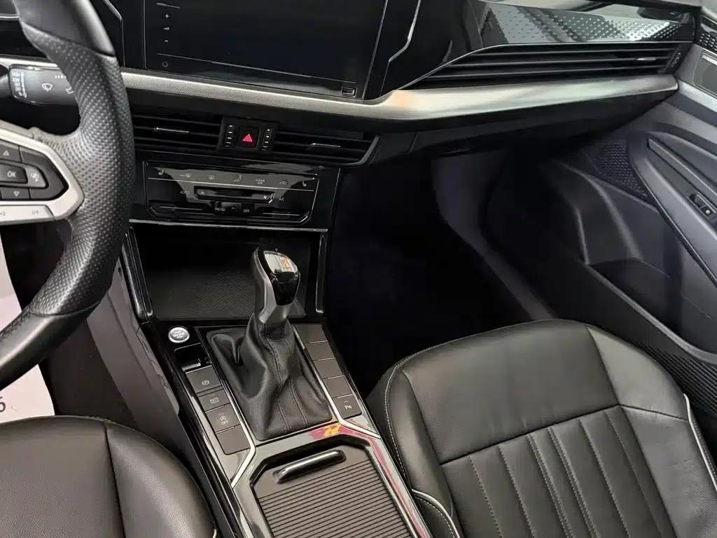 2022 Volkswagen Passat 330TSI Starry Sky Elite Edition — миниатюра 7
