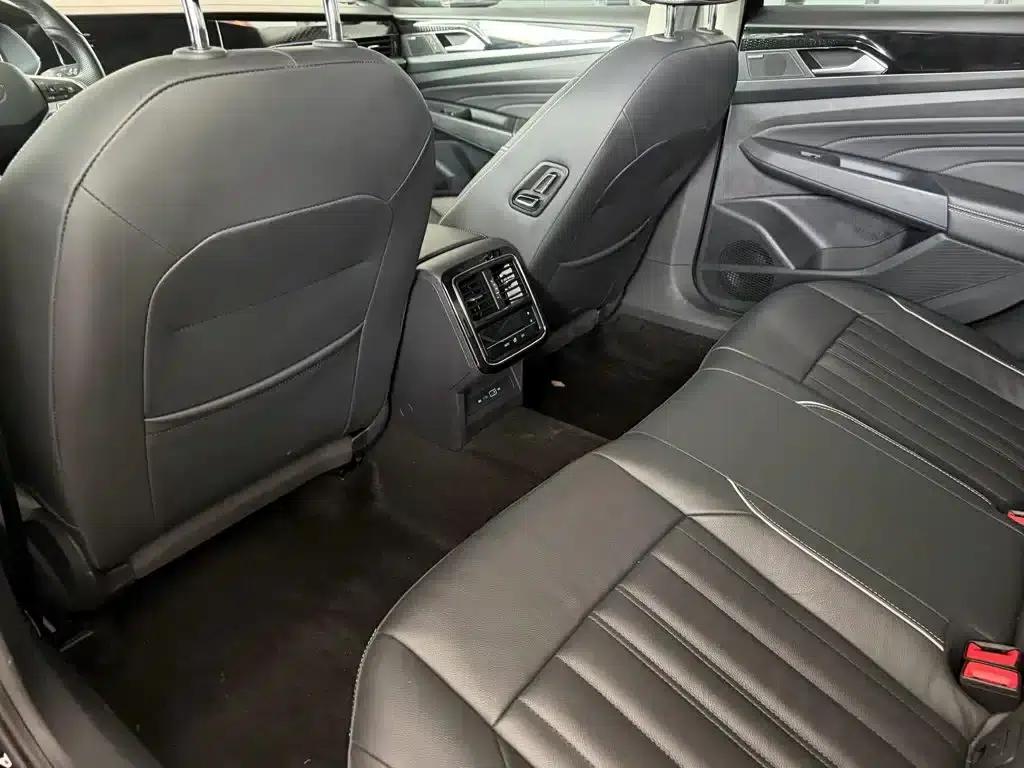 2022 Volkswagen Passat 330TSI Starry Sky Elite Edition — миниатюра 9