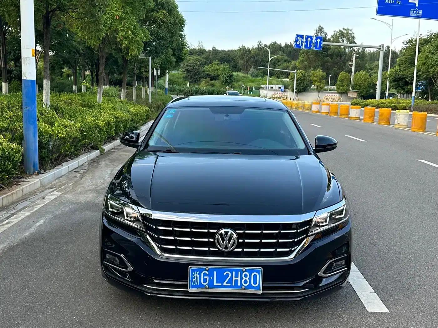 2020 Volkswagen Passat 280TSI Business Edition (China VI Emission Standard) — миниатюра 2